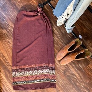 Chic Burgundy Maxi Skirt with Artistic Patterns